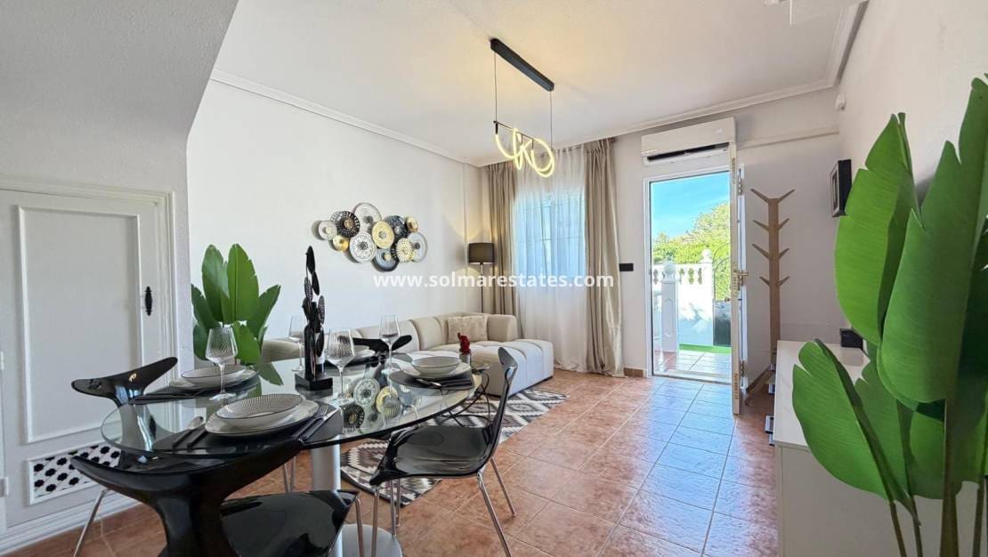 3 camera da letto Casa in vendita in Orihuela Costa con piscina - 235.000 € (Rif: 9897398)