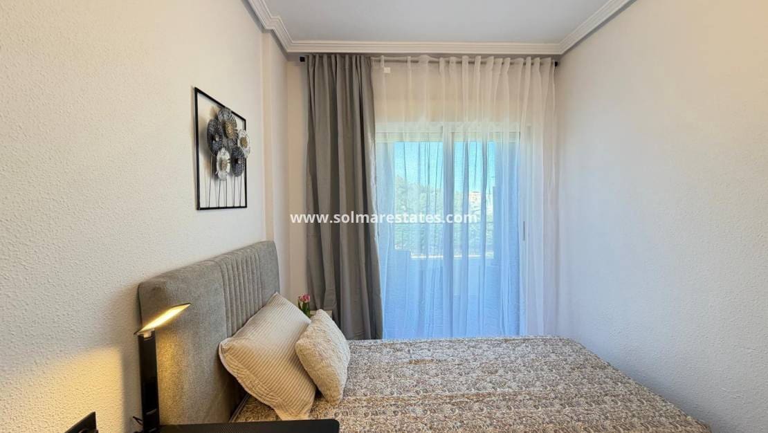 3 camera da letto Casa in vendita in Orihuela Costa con piscina - 235.000 € (Rif: 9897398)
