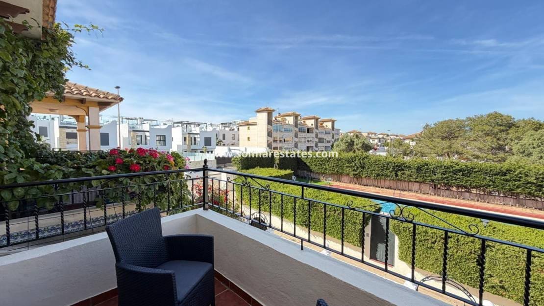 3 camera da letto Casa in vendita in Orihuela Costa con piscina - 235.000 € (Rif: 9897398)