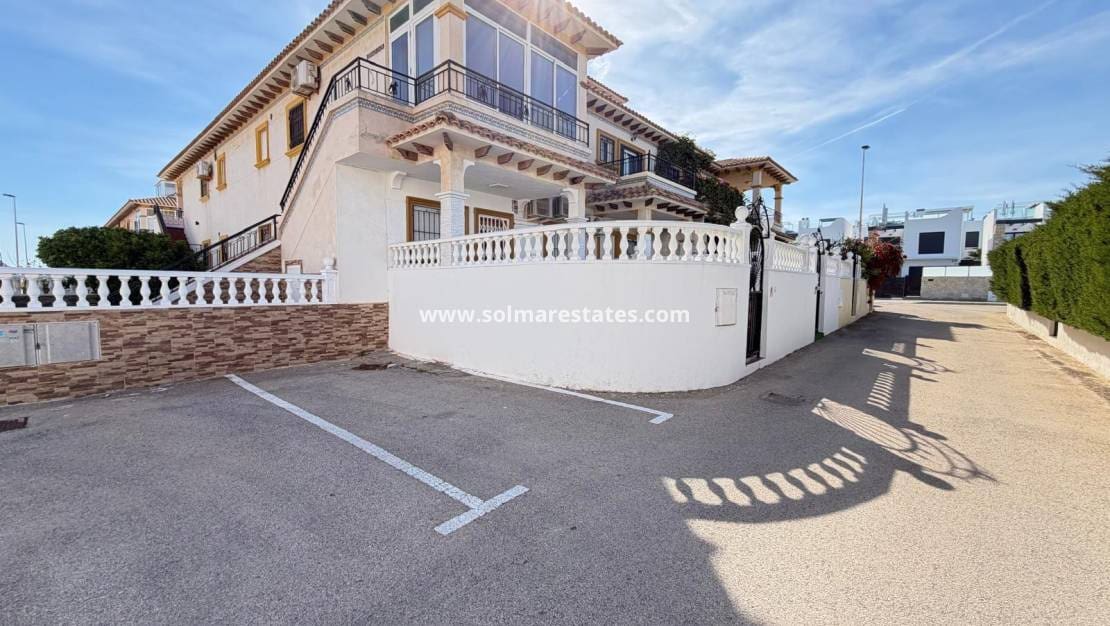 3 camera da letto Casa in vendita in Orihuela Costa con piscina - 235.000 € (Rif: 9897398)