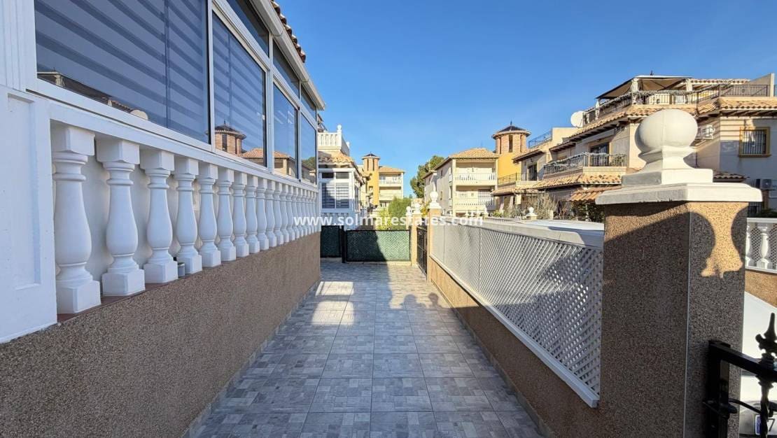 2 chambre Maison de Ville à vendre à Villamartin avec piscine - 179 995 € (Ref: 9897399)