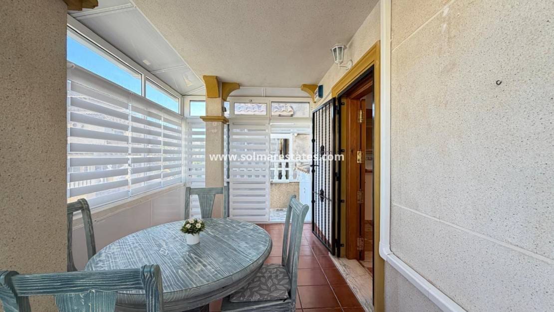 2 chambre Maison de Ville à vendre à Villamartin avec piscine - 179 995 € (Ref: 9897399)