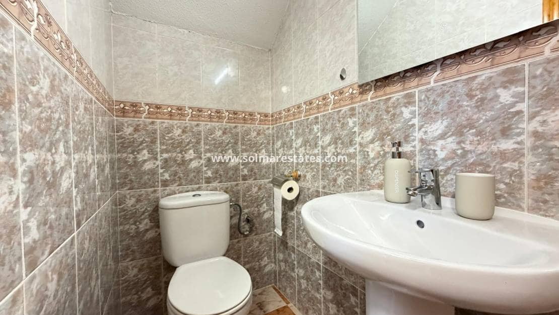 2 chambre Maison de Ville à vendre à Villamartin avec piscine - 179 995 € (Ref: 9897399)