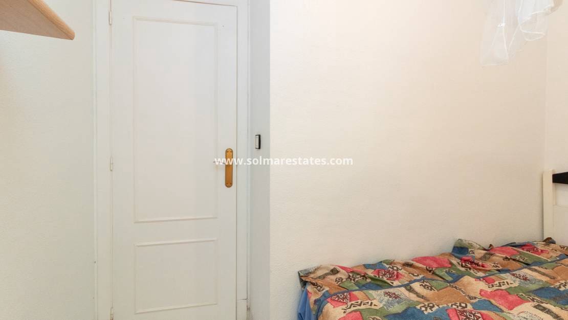 3 sypialnia Apartament na sprzedaż w San Luis z basenem - 125 000 € (Ref: 9905053)