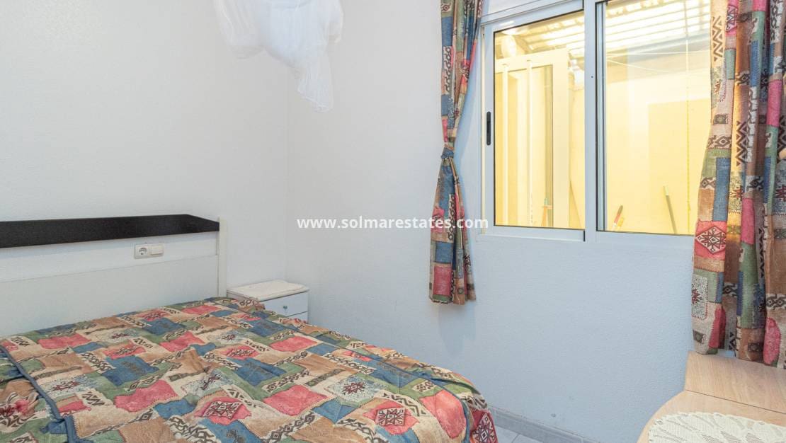 3 sypialnia Apartament na sprzedaż w San Luis z basenem - 125 000 € (Ref: 9905053)