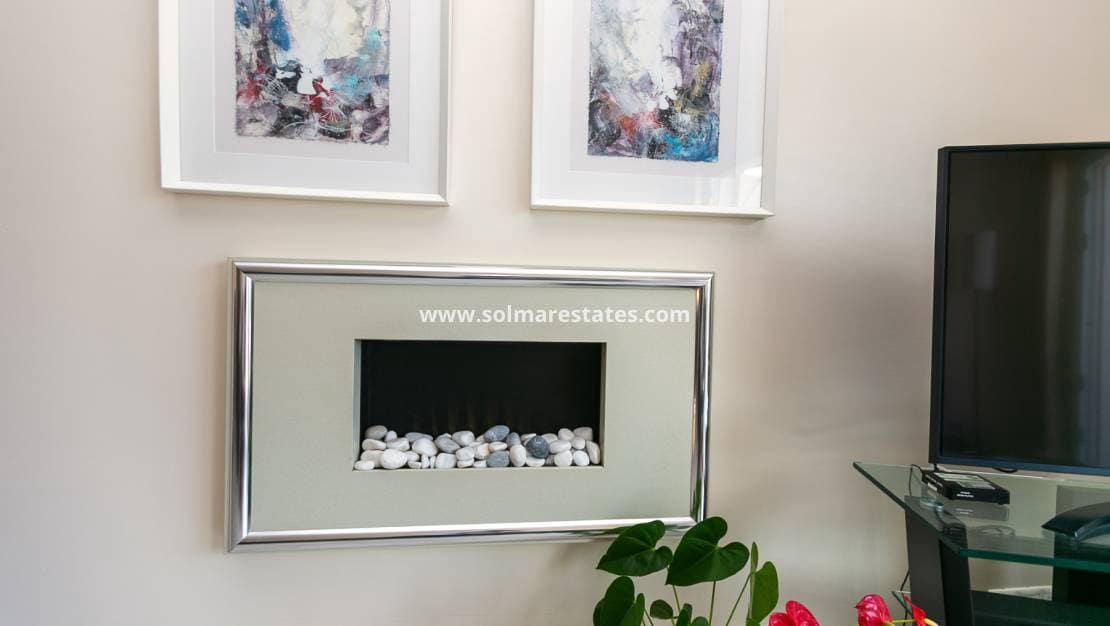 3 chambre Villa/Maison Semi-Mitoyenne à vendre à Los Balcones avec piscine - 425 000 € (Ref: 9905054)