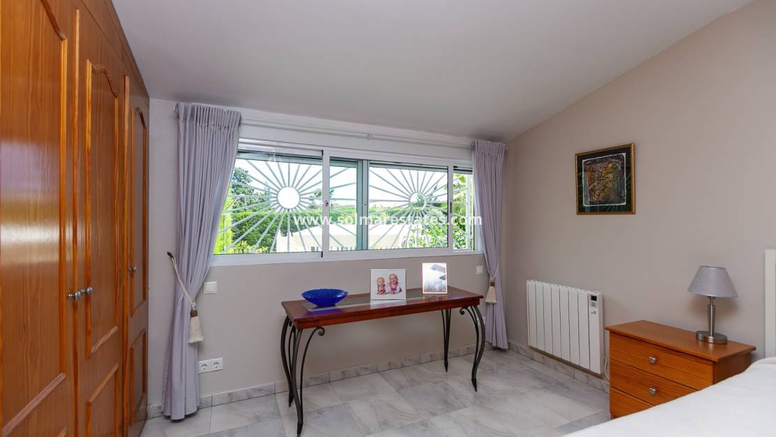 3 chambre Villa/Maison Semi-Mitoyenne à vendre à Los Balcones avec piscine - 425 000 € (Ref: 9905054)