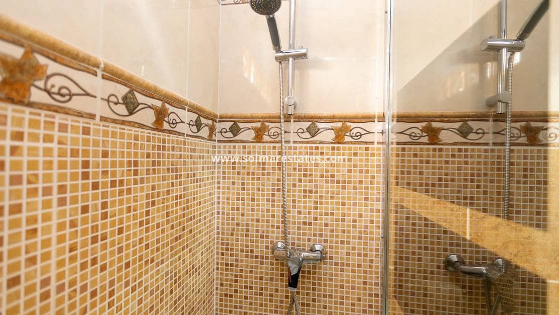 3 chambre Villa/Maison Semi-Mitoyenne à vendre à Los Balcones avec piscine - 425 000 € (Ref: 9905054)