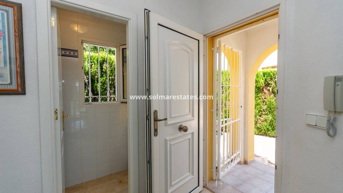 3 camera da letto Villa in vendita in Villamartin con piscina - 530.000 € (Rif: 9905056)