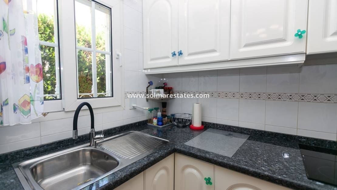 3 camera da letto Villa in vendita in Villamartin con piscina - 530.000 € (Rif: 9905056)