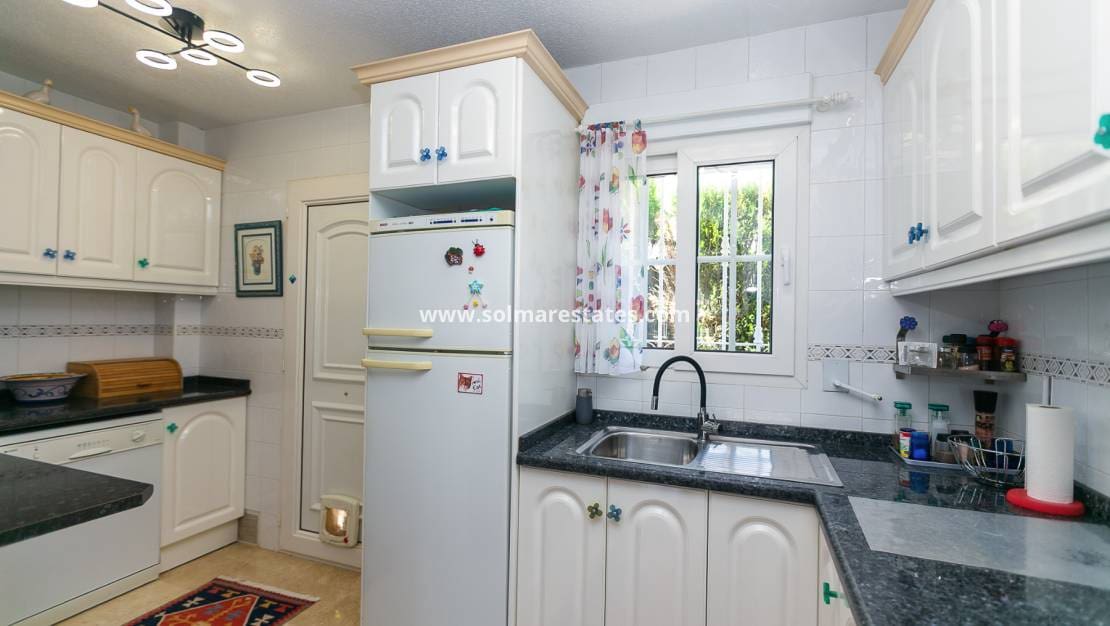 3 camera da letto Villa in vendita in Villamartin con piscina - 530.000 € (Rif: 9905056)