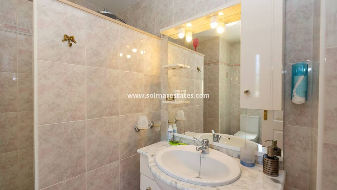 3 camera da letto Villa in vendita in Villamartin con piscina - 530.000 € (Rif: 9905056)