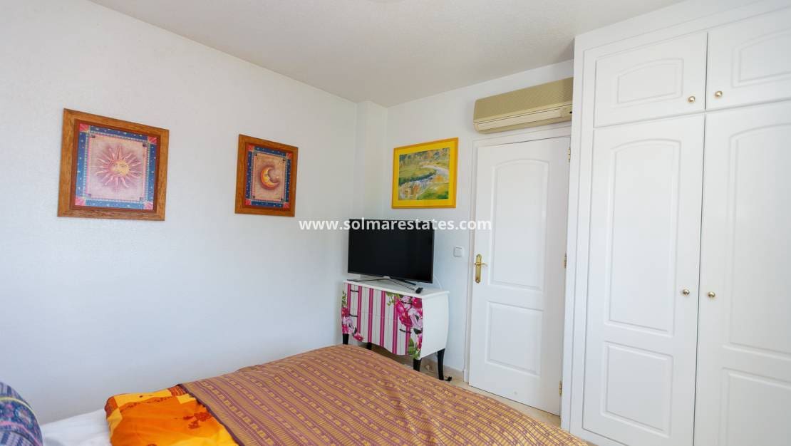 3 camera da letto Villa in vendita in Villamartin con piscina - 530.000 € (Rif: 9905056)