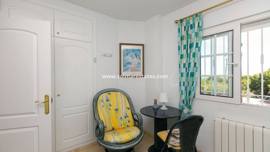 3 camera da letto Villa in vendita in Villamartin con piscina - 530.000 € (Rif: 9905056)