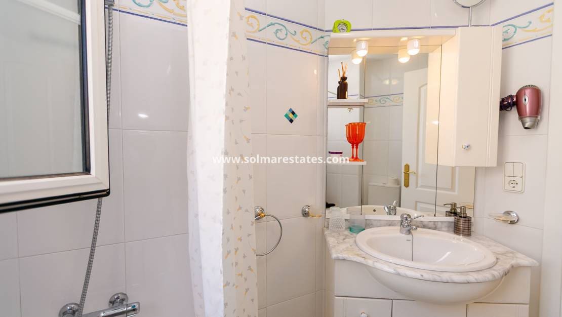3 camera da letto Villa in vendita in Villamartin con piscina - 530.000 € (Rif: 9905056)