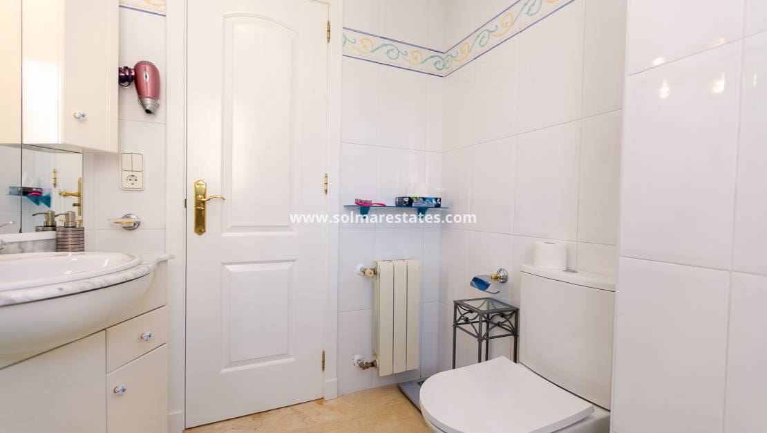 3 camera da letto Villa in vendita in Villamartin con piscina - 530.000 € (Rif: 9905056)