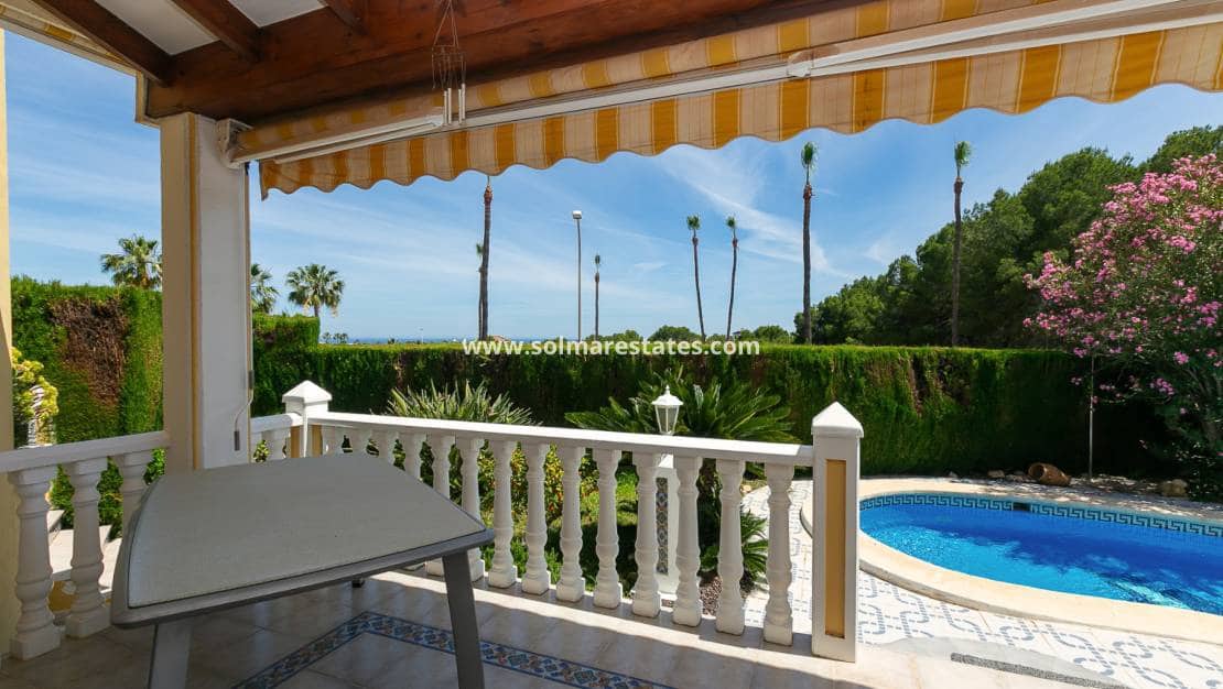 3 camera da letto Villa in vendita in Villamartin con piscina - 530.000 € (Rif: 9905056)
