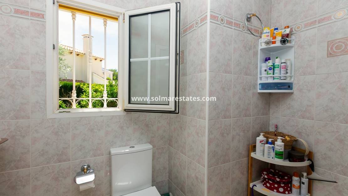 3 camera da letto Villa in vendita in Villamartin con piscina - 530.000 € (Rif: 9905056)