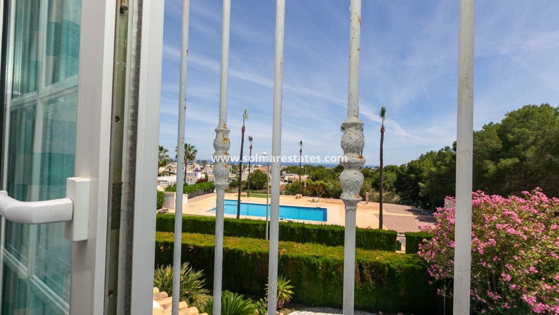 3 camera da letto Villa in vendita in Villamartin con piscina - 530.000 € (Rif: 9905056)