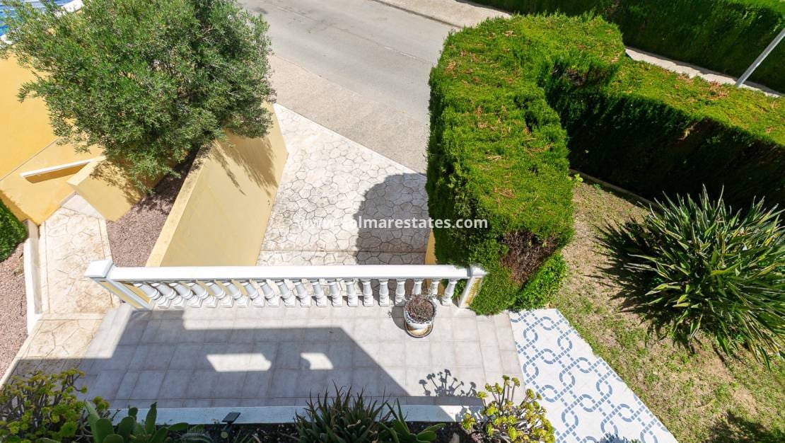 3 camera da letto Villa in vendita in Villamartin con piscina - 530.000 € (Rif: 9905056)