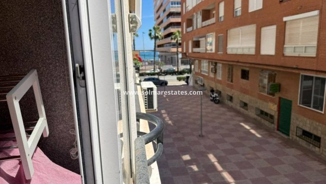 2 slaapkamer Appartement te koop in Torrevieja - € 159.995 (Ref: 9905057)