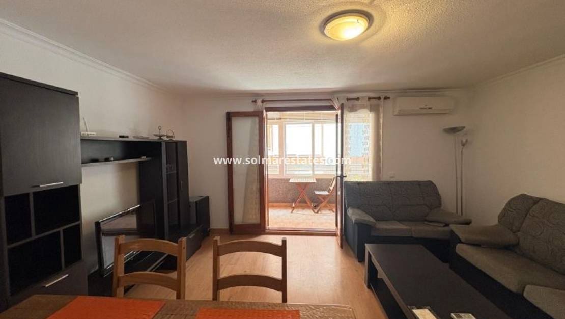 2 slaapkamer Appartement te koop in Torrevieja - € 159.995 (Ref: 9905057)