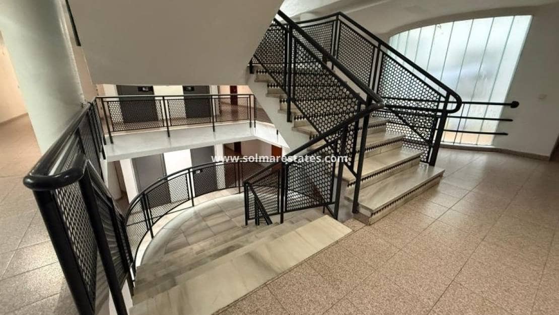 2 slaapkamer Appartement te koop in Torrevieja - € 159.995 (Ref: 9905057)