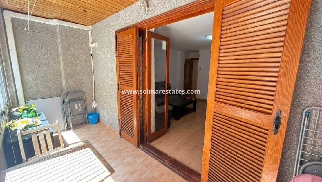 2 slaapkamer Appartement te koop in Torrevieja - € 159.995 (Ref: 9905057)