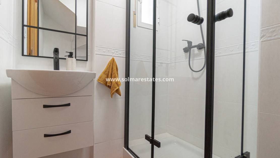 3 bedroom Townhouse for sale in Playa Flamenca with pool - € 245,000 (Ref: 9905058)