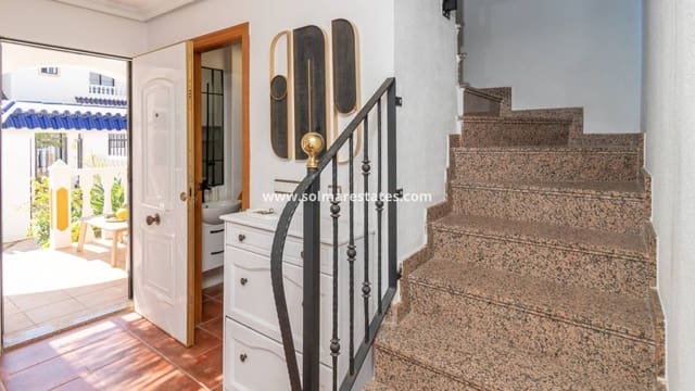 3 bedroom Townhouse for sale in Playa Flamenca, Orihuela with pool - € 245,000 (Ref: 9905058)