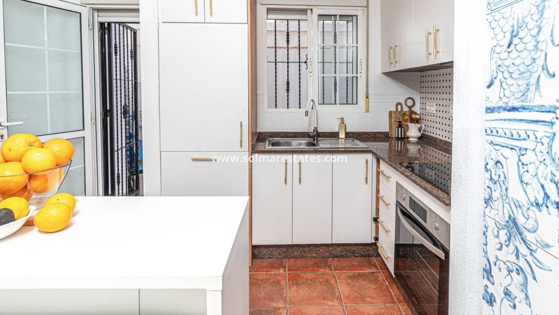 3 bedroom Townhouse for sale in Playa Flamenca with pool - € 245,000 (Ref: 9905058)