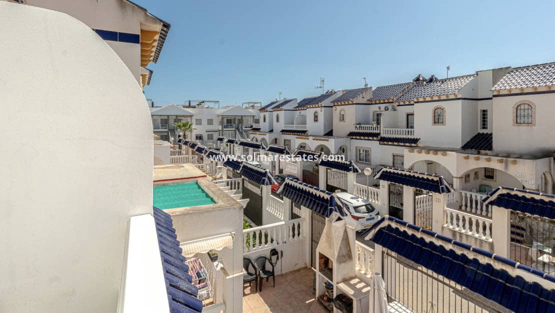 3 bedroom Townhouse for sale in Playa Flamenca with pool - € 245,000 (Ref: 9905058)
