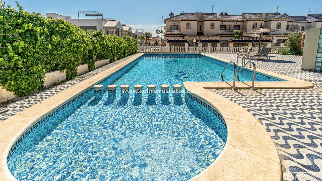 3 bedroom Townhouse for sale in Playa Flamenca with pool - € 245,000 (Ref: 9905058)