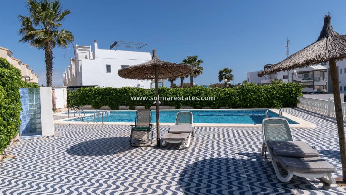 3 bedroom Townhouse for sale in Playa Flamenca with pool - € 245,000 (Ref: 9905058)