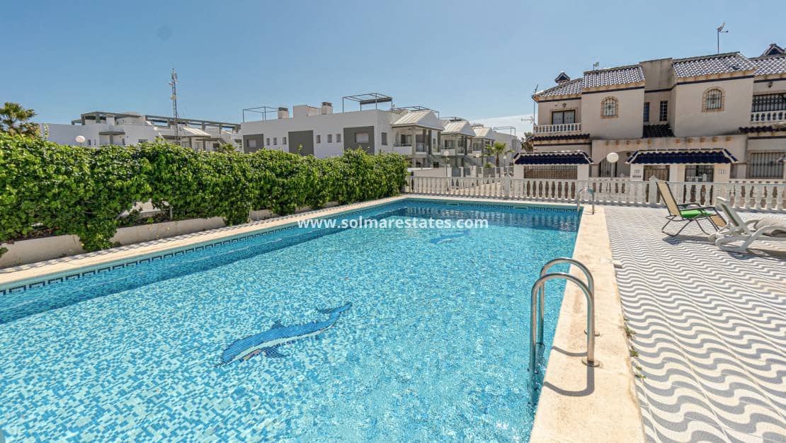 3 bedroom Townhouse for sale in Playa Flamenca with pool - € 245,000 (Ref: 9905058)