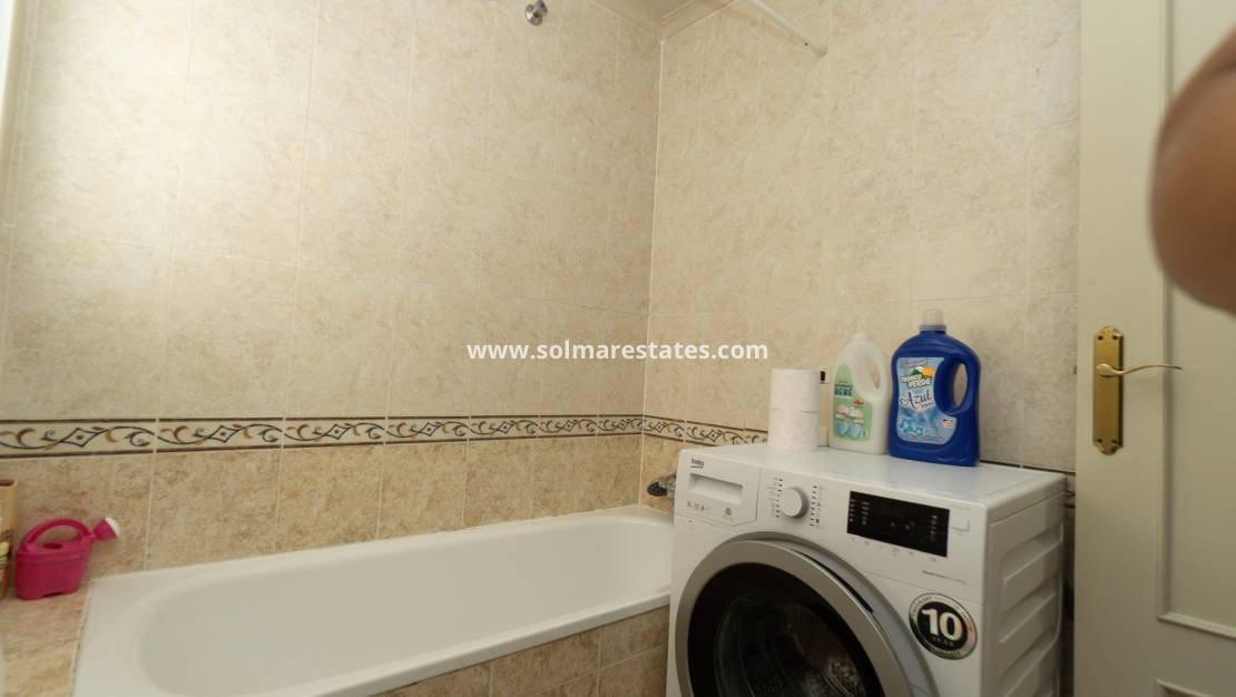 3 quarto Casa em Banda para venda em Playa Flamenca com piscina - 195 000 € (Ref: 9905059)