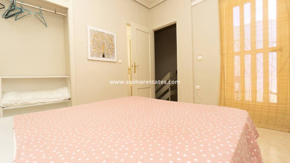 3 quarto Casa em Banda para venda em Playa Flamenca com piscina - 195 000 € (Ref: 9905059)