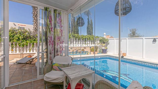 2 slaapkamer Halfvrijstaande villa te koop in Cabo Roig, Orihuela met zwembad - € 295.000 (Ref: 9905060)