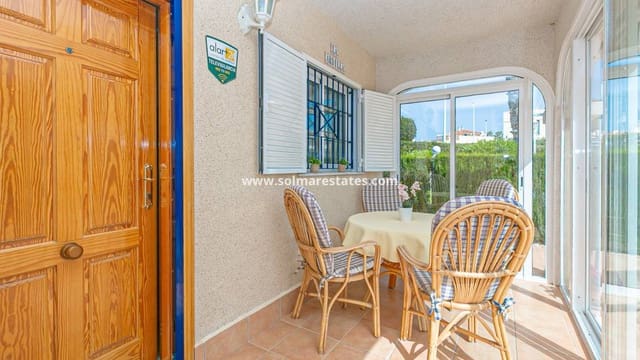 2 makuuhuone Paritalo myytävänä paikassa Playa Flamenca, Orihuela - 270 000 € (Ref: 9905061)