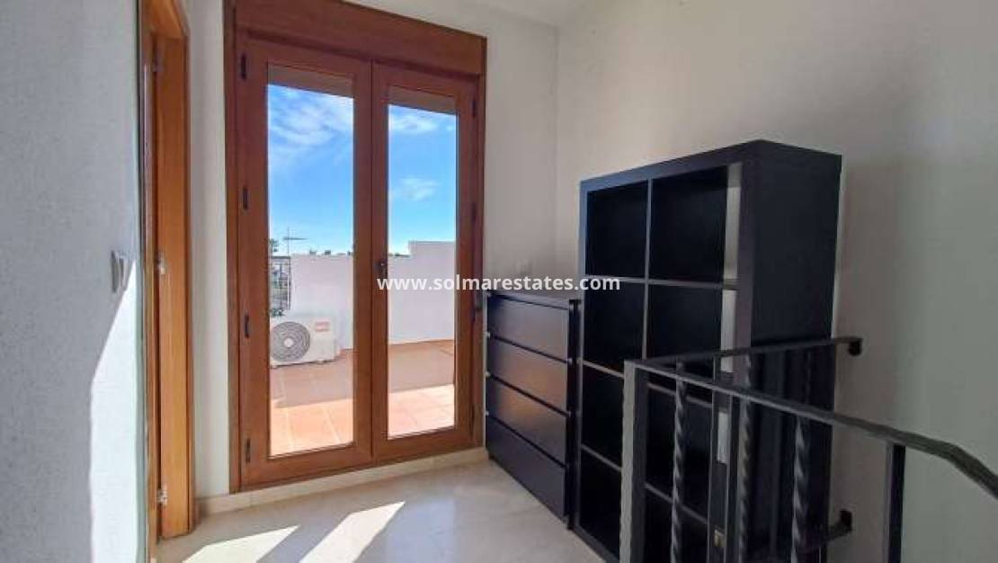 3 Zimmer Villa zu verkaufen in Algorfa mit Pool - 375.000 € (Ref: 9908935)
