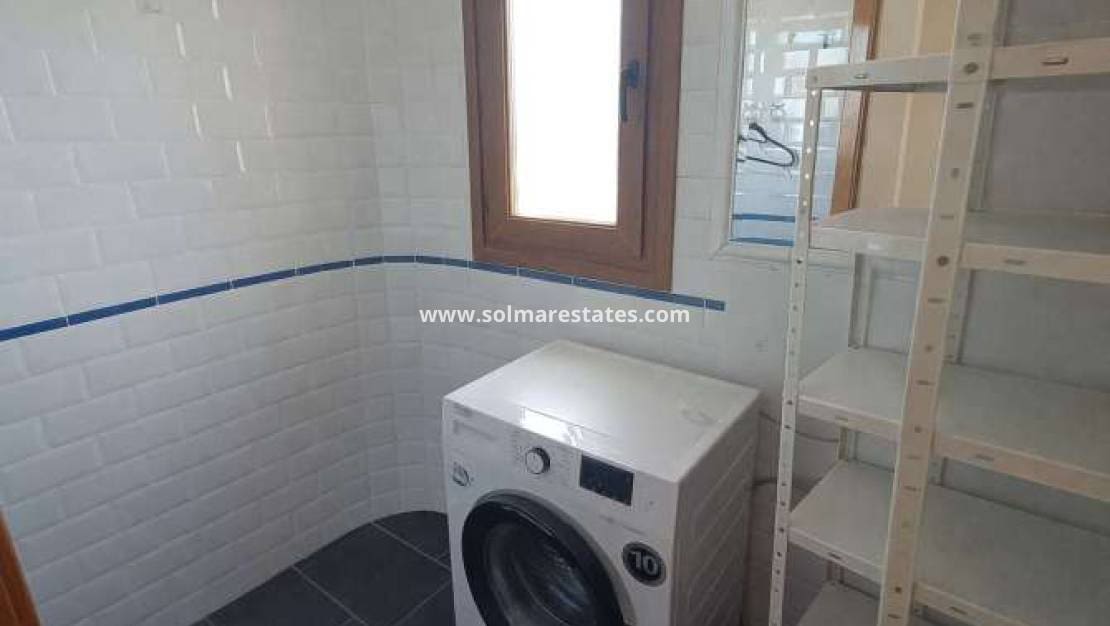 3 Zimmer Villa zu verkaufen in Algorfa mit Pool - 375.000 € (Ref: 9908935)