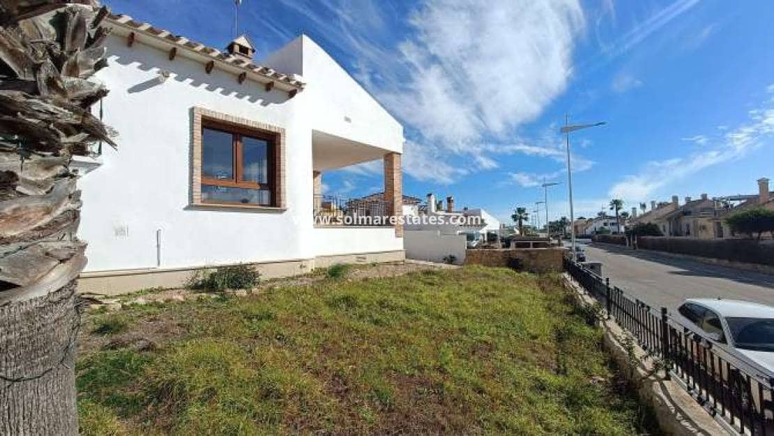 3 Zimmer Villa zu verkaufen in Algorfa mit Pool - 375.000 € (Ref: 9908935)