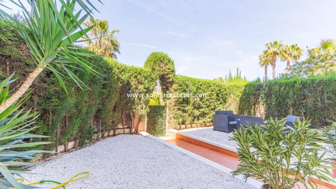 2 bedroom Apartment for sale in Playa Flamenca with pool - € 218,000 (Ref: 9908936)