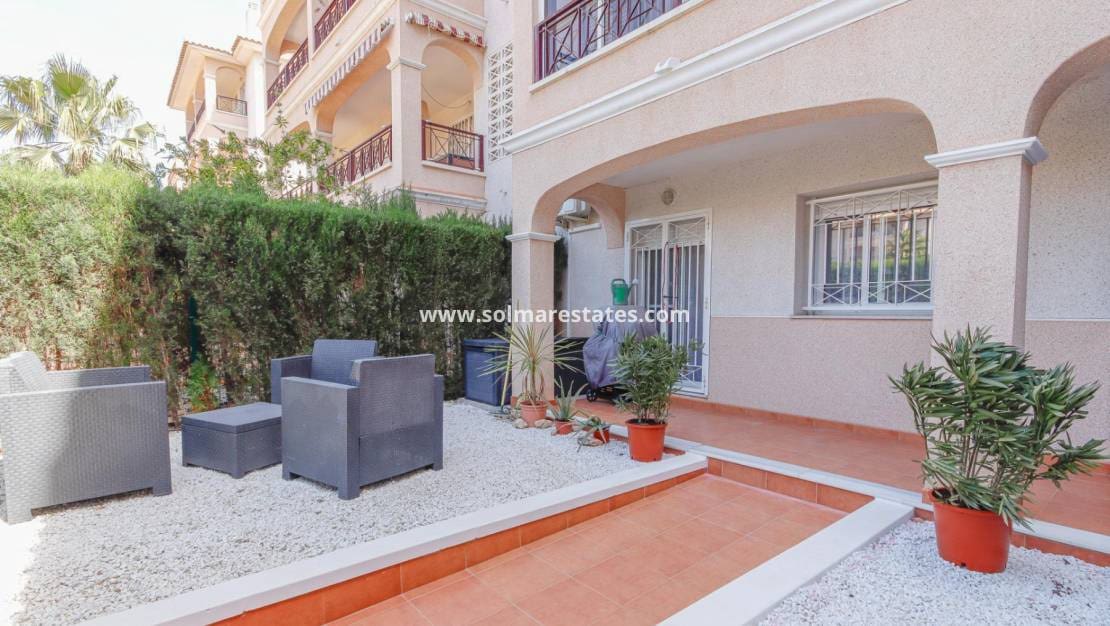 2 bedroom Apartment for sale in Playa Flamenca with pool - € 218,000 (Ref: 9908936)