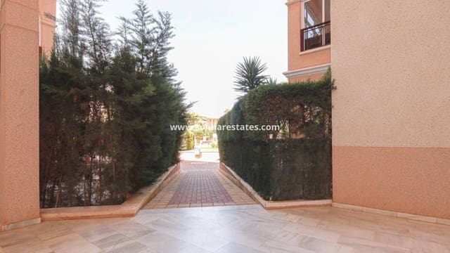 2 bedroom Apartment for sale in Playa Flamenca, Orihuela with pool - € 218,000 (Ref: 9908936)