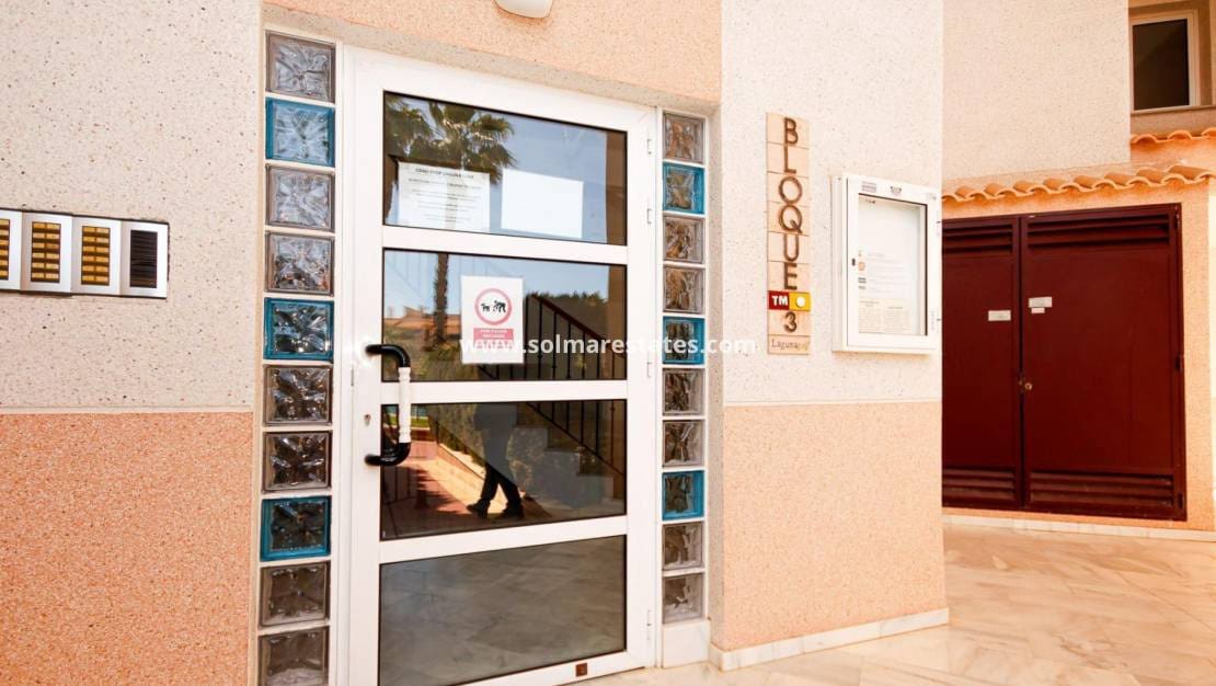 2 bedroom Apartment for sale in Playa Flamenca with pool - € 218,000 (Ref: 9908936)