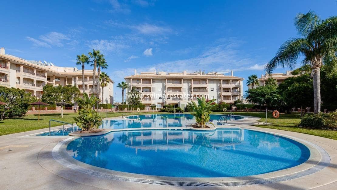 2 bedroom Apartment for sale in Playa Flamenca with pool - € 218,000 (Ref: 9908936)