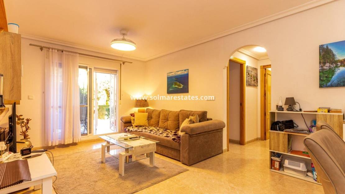 2 bedroom Apartment for sale in Playa Flamenca with pool - € 218,000 (Ref: 9908936)