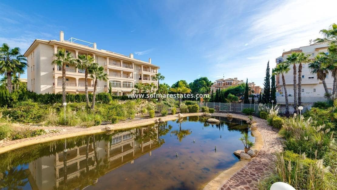 2 bedroom Apartment for sale in Playa Flamenca with pool - € 218,000 (Ref: 9908936)