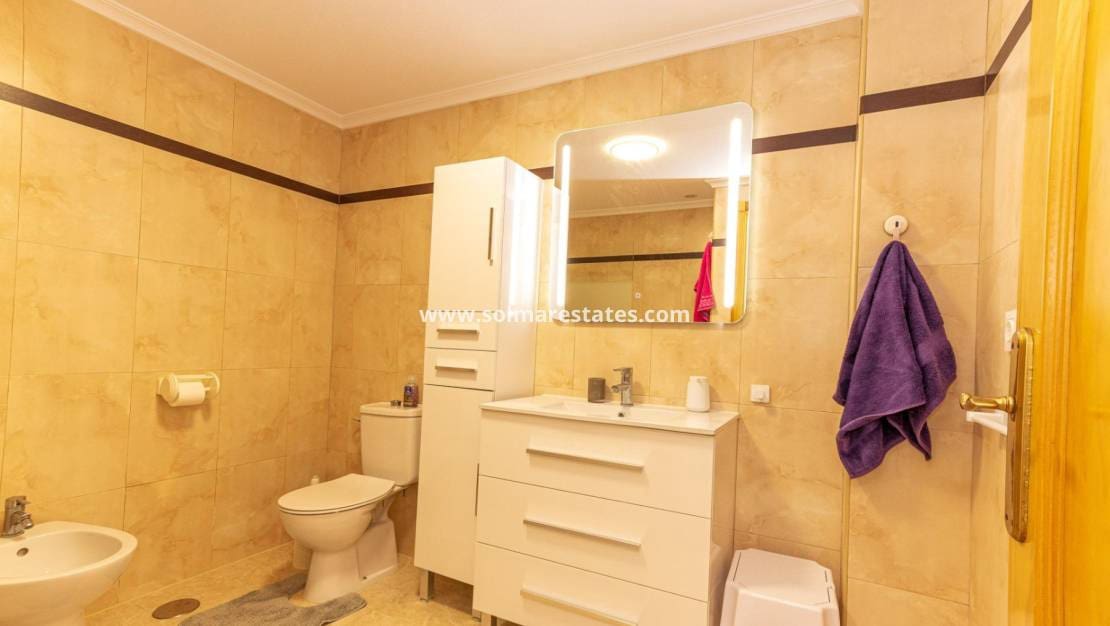 2 bedroom Apartment for sale in Playa Flamenca with pool - € 218,000 (Ref: 9908936)